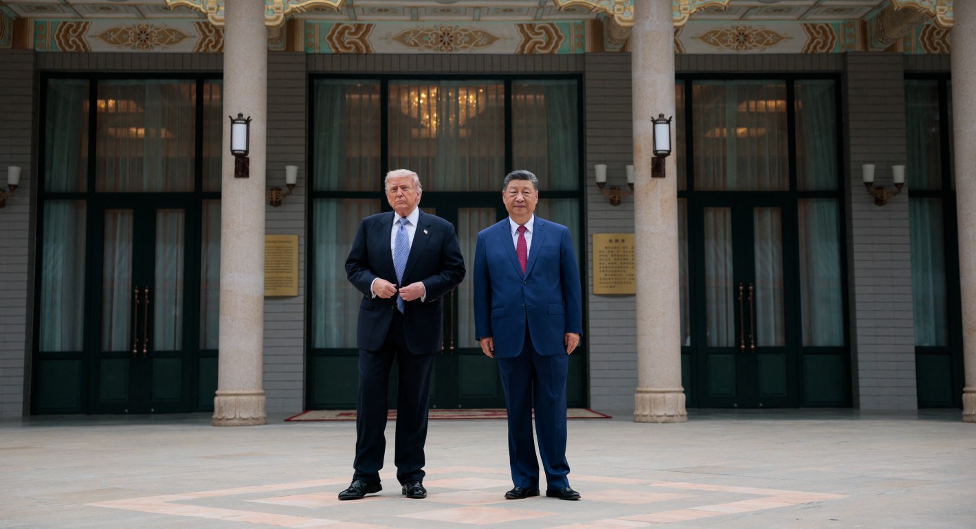 Trump and Xi standing next to each other