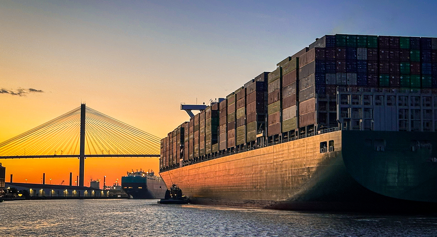 Container ship arriving in Savannah, Georgia