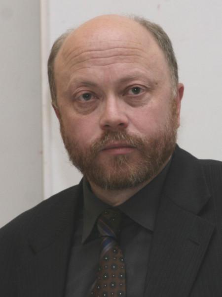 Дмитрий Травин