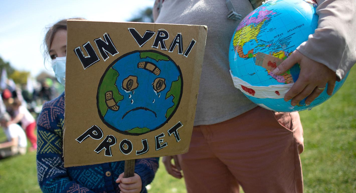 A Novel Approach to Local Climate Action in France