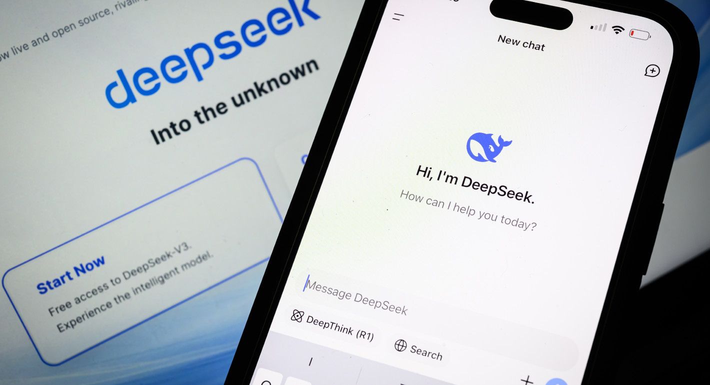 A cellphone displaying a DeepSeek search