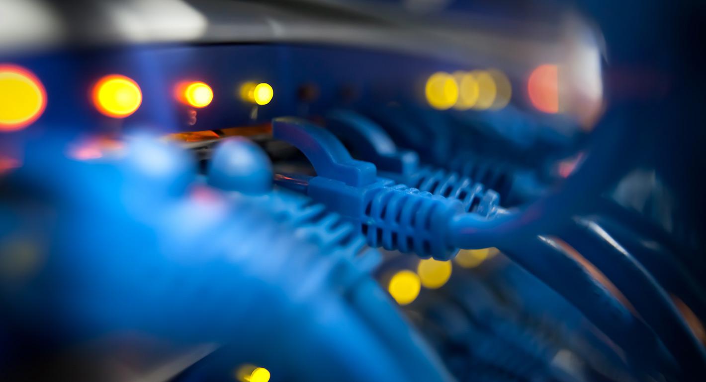 Research Collaboration on Influence Operations Between Industry and Academia: A Way Forward