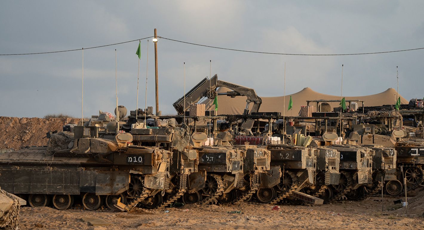 Israeli army artillery stationed on the Israeli side of the border with the Gaza Strip, on September 22, 2025, amid the ongoing war between Israel and the Palestinian Hamas militant group.