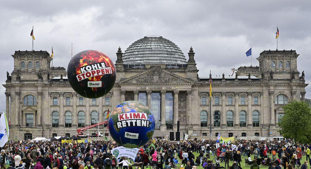 Judy Asks: Can Germany Provide Leadership to Europe? | Carnegie ...