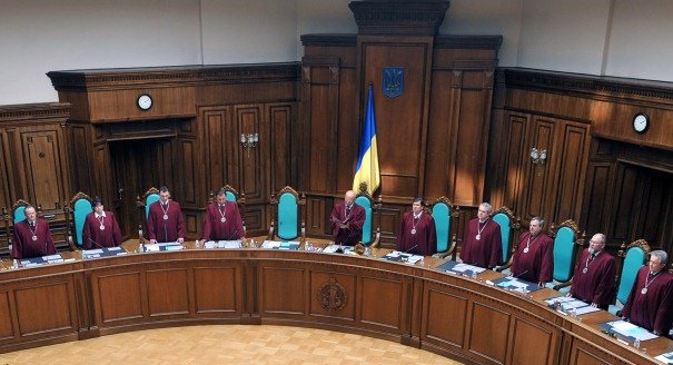 Ukraine Becomes a Presidential-Parliamentary Republic Once More